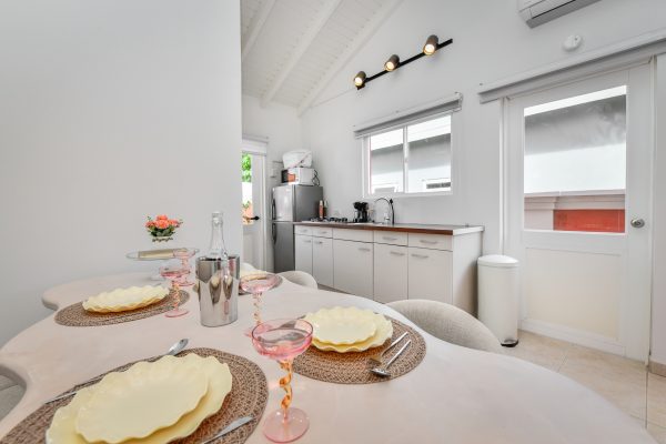 Studio Sea diner Casa LouLou Aruba