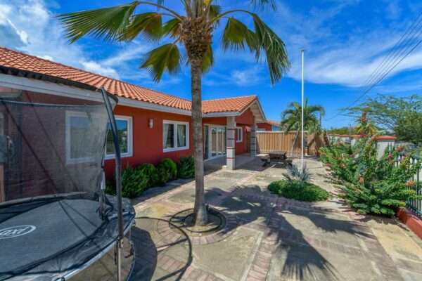 Beach woonhuis buiten voortuin